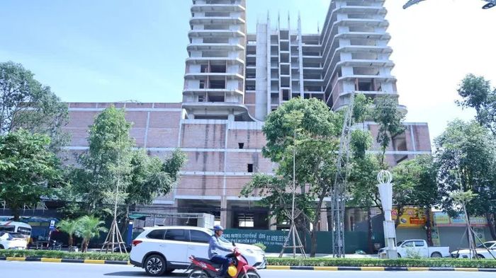 Khu thương mại, dịch vụ và dân cư B-TM1 thuộc khu đô thị mới Đông Hương, phường Hạc Thành - một trong những dự án tồn đọng đang được tỉnh tháo gỡ khó khăn để đưa vào vận hành.