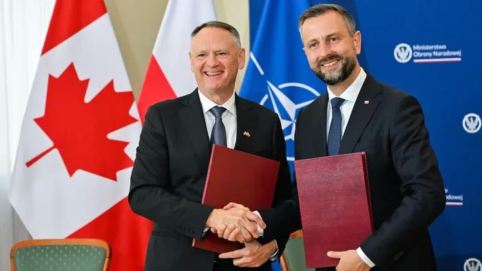 Ba Lan và Canada hợp tác trong khuôn khổ NATO. Ảnh: PAP.