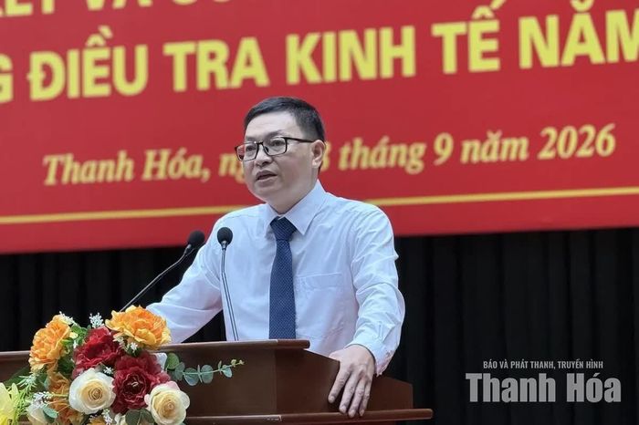 Thành viên Ban Chỉ đạo công bố kết quả sơ bộ Tổng điều tra kinh tế năm 2026 của tỉnh.