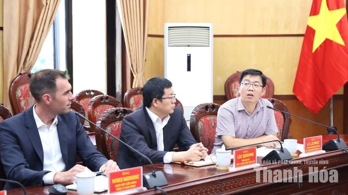 Nhà đầu tư giới thiệu về năng lực, kinh nghiệm, giải pháp công nghệ.