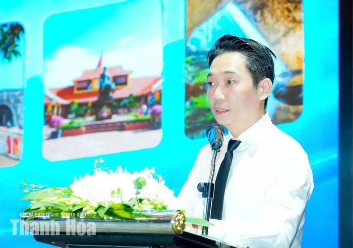 Phó Giám đốc Sở Du lịch TP. Hồ Chí Minh Lê Trương Hiền Hòa phát biểu khai mạc tọa đàm.