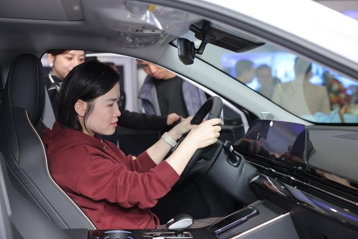 Người tiêu dùng thời gian qua xuất hiện những tâm lý chờ "bắt đáy" về giá xe.