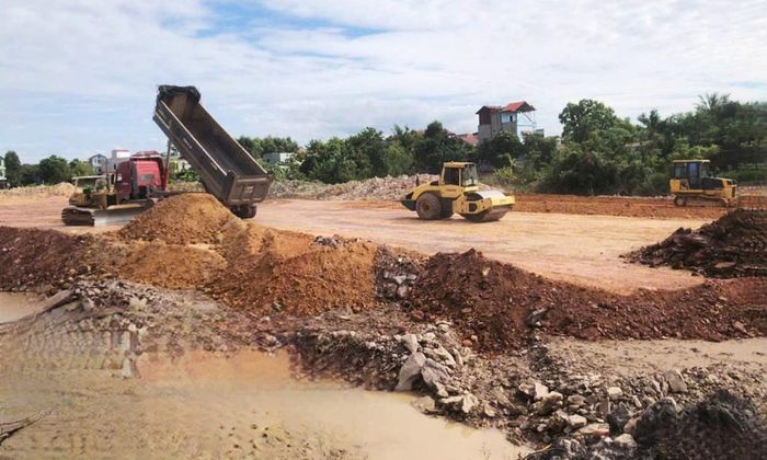  San lấp mặt bằng Cụm công nghiệp Ngọc Châu. 