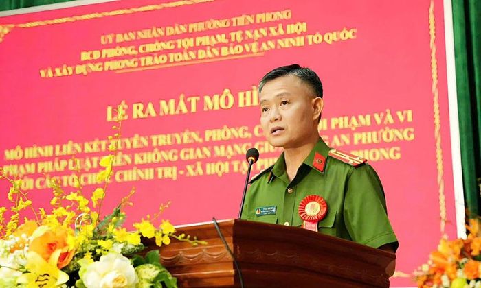 Thượng tá Phạm Anh Tú, Trưởng Công an phường Tiền Phong.