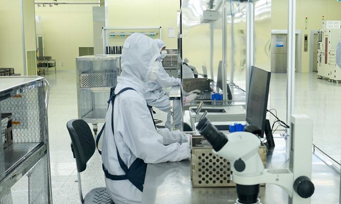 Dây chuyền sản xuất tại Công ty TNHH Hana Micron Vina, Khu công nghiệp Vân Trung là doanh nghiệp bán dẫn, đòi hỏi cao về chất lượng, nguồn điện.