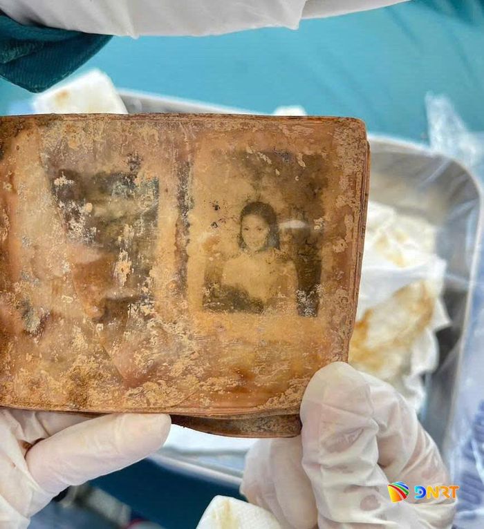 Di vật được phát hiện tại mộ số 179, khu B, hàng thứ 11, Nghĩa trang liệt sĩ Quế Hiệp. Ảnh: ĐÌNH DƯỠNG