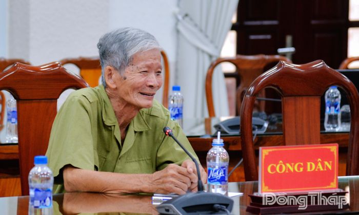 Ông Nguyễn Tuyên Phước trình bày nội dung kiến nghị.