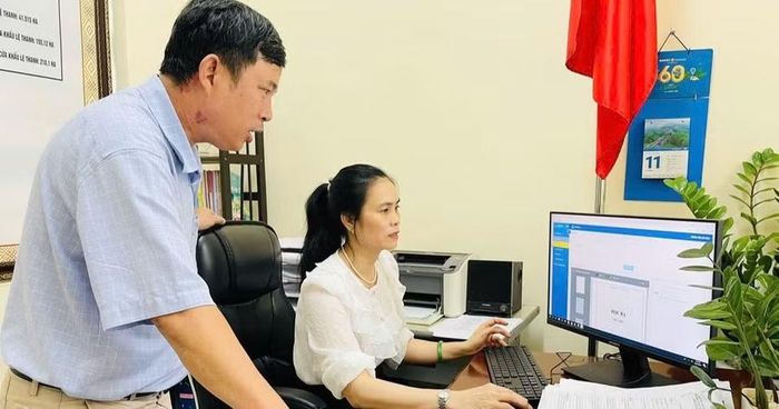  Ngành Giáo dục đẩy mạnh chuyển đổi số, triển khai hồ sơ, sổ sách số và sử dụng dữ liệu số dùng chung. Ảnh: T.D 