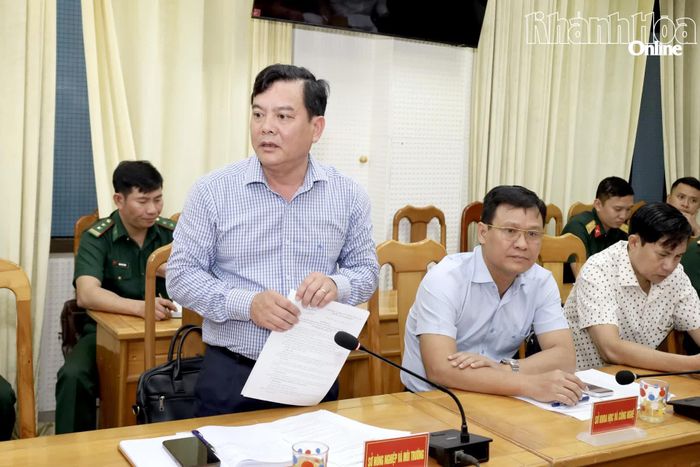 Đại diện Sở Nông nghiệp và Môi trường báo cáo tại hội nghị.