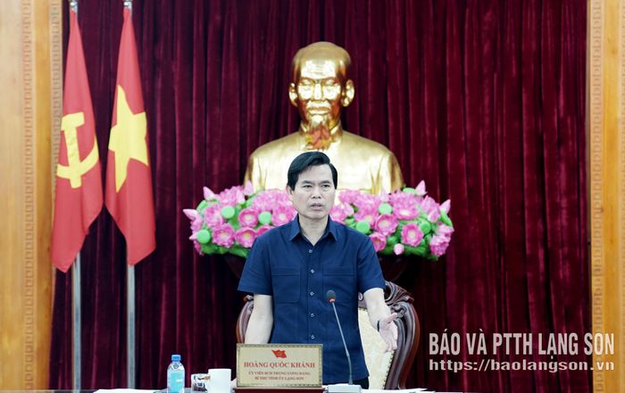  Đồng chí Hoàng Quốc Khánh, Ủy viên Trung ương đảng, Bí thư Tỉnh ủy, Trưởng Ban chỉ đạo phát biểu chỉ đạo hội nghị