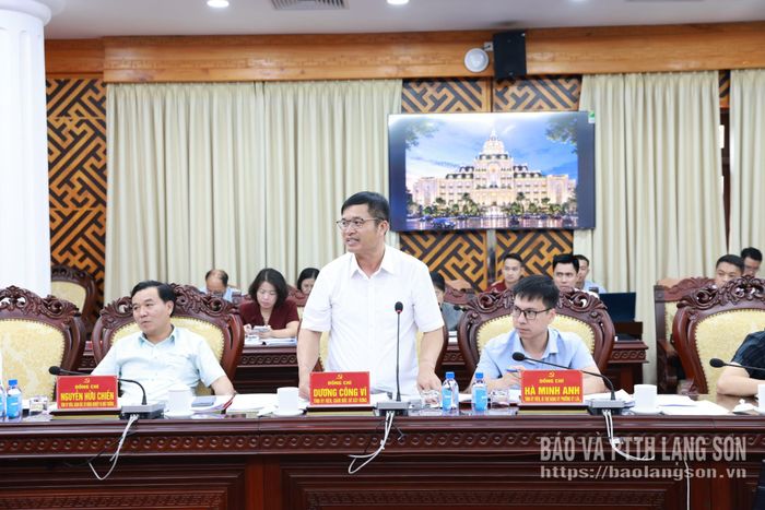 Lãnh đạo Sở Xây dựng phát biểu tại buổi làm việc