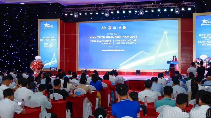 Quang cảnh Diễn đàn VPSF 2026: Vòng đối thoại địa phương tỉnh Lào Cai.