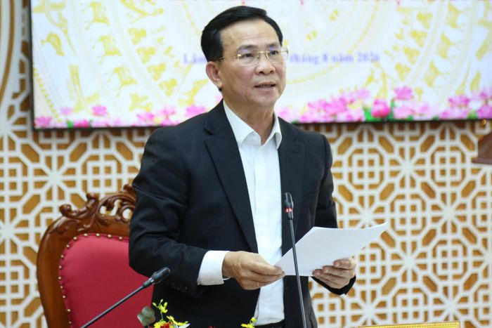 Chủ tịch UBND tỉnh Lâm Đồng Hồ Văn Mười phát biểu tại hội nghị trực tuyến toàn quốc tổng kết năm học 2025-2026, triển khai nhiệm vụ năm học 2026-2027