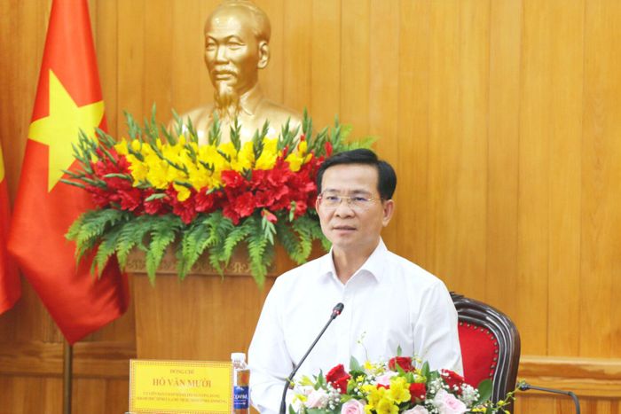 Ủy viên Ban Chấp hành Trung ương Đảng, Phó Bí thư Tỉnh ủy, Chủ tịch UBND tỉnh Lâm Đồng Hồ Văn Mười yêu cầu việc bình xét phải bảo đảm tinh thần khách quan, công bằng, xứng đáng với thành tích của mỗi cá nhân