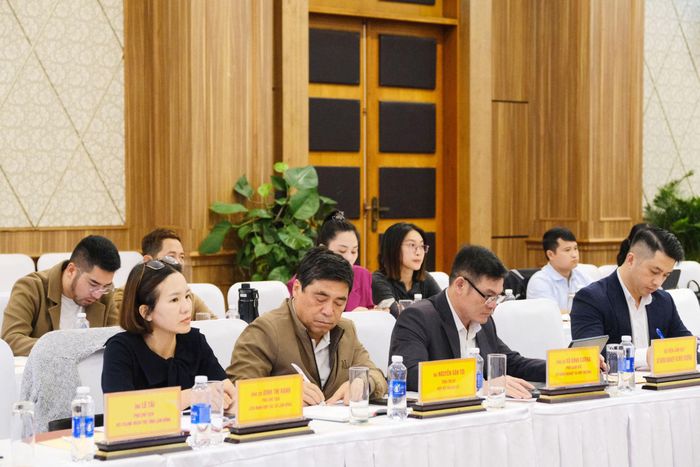 Các đại biểu dự hội nghị