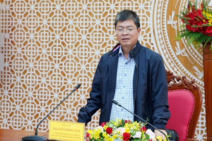 Đồng chí Nguyễn Hồng Hải, Ủy viên Ban Thường vụ Tỉnh ủy, Phó Chủ tịch UBND tỉnh Lâm Đồng chủ trì buổi làm việc