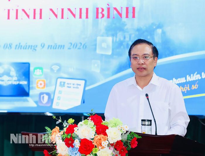 Đồng chí Đặng Thanh Sơn, Ủy viên Ban Thường vụ Tỉnh uỷ, Phó Chủ tịch UBND tỉnh phát biểu tại hội nghị.