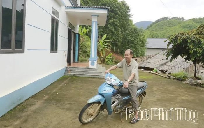 Ở tuổi 68, ông Bàn Văn Chiêu vẫn luôn nhiệt tình, tích cực tham gia các phong trào, hoạt động địa phương.