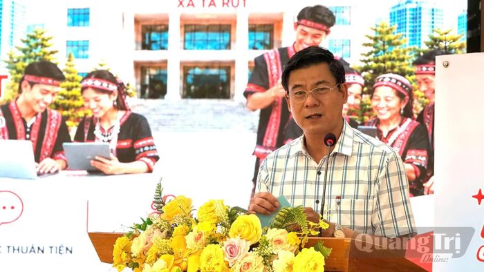 Đại diện lãnh đạo xã Tà Rụt phát biểu tại hội nghị - Ảnh: Hoàng Hùng
