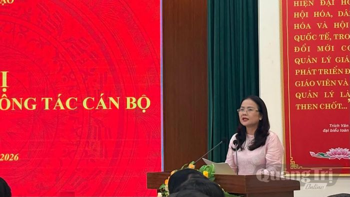 Đại diện lãnh đạo Sở Giáo dục và Đào tạo phát biểu tại hội nghị - Ảnh: H.L