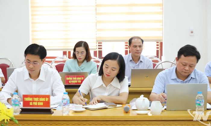 Đại biểu dự Hội nghị.