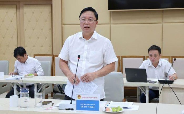 Chủ tịch UBND TP Huế Lê Trí Thanh phát biểu tại buổi làm việc