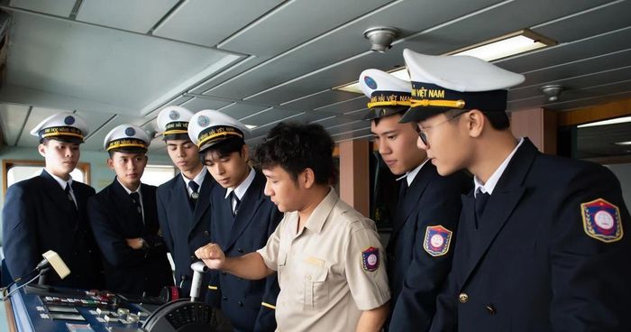 Các chương trình đào tạo, huấn luyện thuyền viên và hoa tiêu hàng hải mới được bổ sung nhằm đáp ứng các quy định của Công ước quốc tế. (Ảnh minh họa).