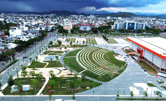 Dự án thi công phức tạp, nên chủ đầu tư tăng cường kiểm tra, giám sát chất lượng, đồng thời phải bảo đảm các yêu cầu về tiến độ, kỹ thuật và mỹ thuật.