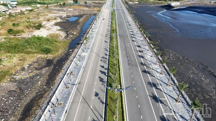 Quảng Ninh đặt mục tiêu giải ngân 4.021 tỷ đồng vốn đầu tư công trong tháng 9. Ảnh T.D