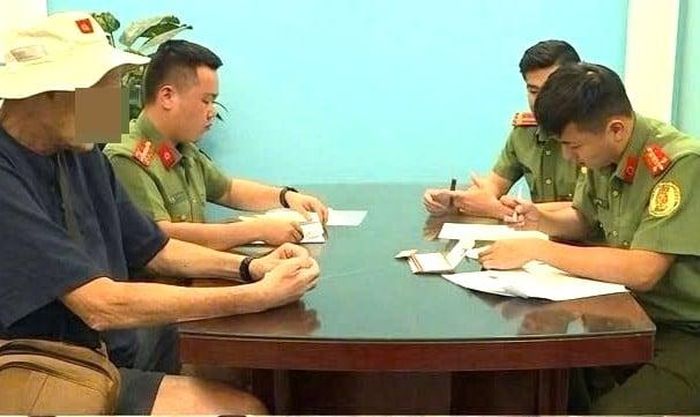 Đà Nẵng xử phạt nhiều cơ sở lưu trú vi phạm quy định về khai báo tạm trú cho người nước ngoài (ảnh CA)