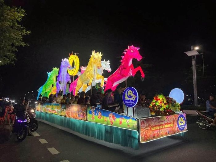 Lễ hội Thành Tuyên là sản phẩm du lịch độc đáo, ấn tượng của Tuyên Quang