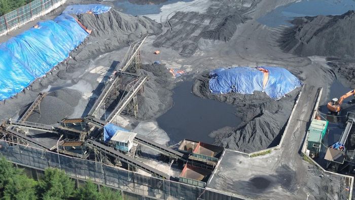 Công ty TNHH Quang Trung vừa bị xử phạt 50 triệu đồng về hành vi “thực hiện không đầy đủ một trong các nội dung của giấy phép môi trường theo quy định”.