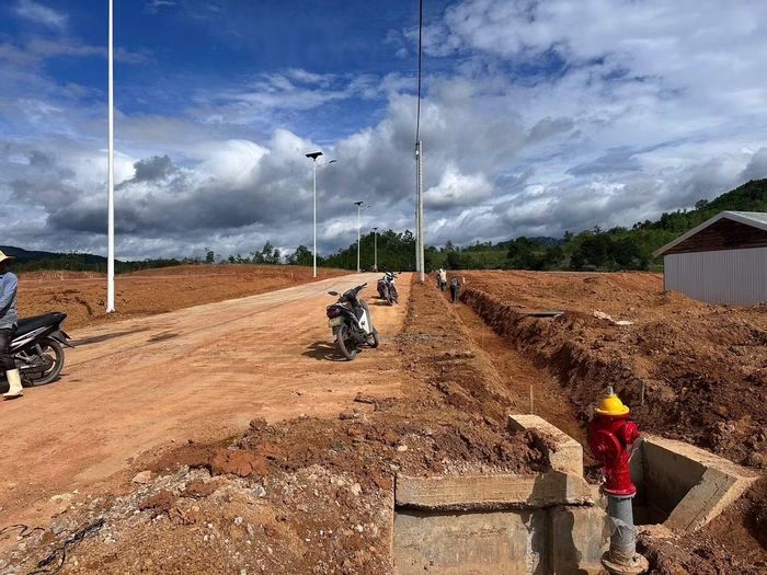 Tăng tốc thi công các hạng mục còn lại của Dự án Quy hoạch sắp xếp bố trí ổn định dân cư xã Quảng Nhâm.