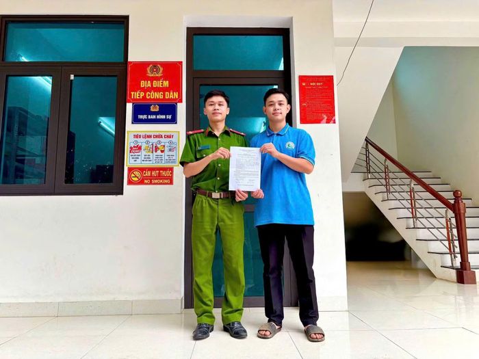 Công an các xã Bình Xa, Tân Long tiếp nhận đơn tình nguyện thực hiện nghĩa vụ tham gia Công an nhân dân năm 2027 của thanh niên trẻ trên địa bàn.