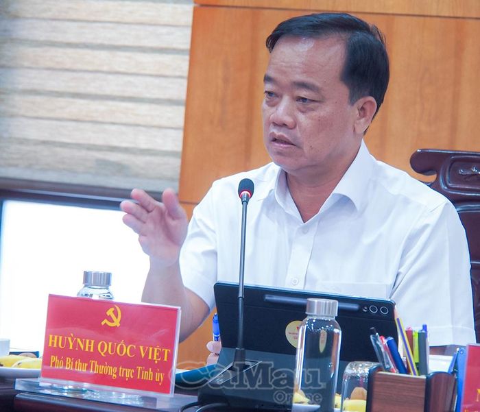 Đồng chí Huỳnh Quốc Việt, Phó Bí thư Thường trực Tỉnh uỷ yêu cầu triển khai ngay việc số hoá đơn thư trên địa bàn tỉnh, tất cả đơn thư được quản lý bằng mã định danh để theo dõi toàn bộ quá trình xử lý.