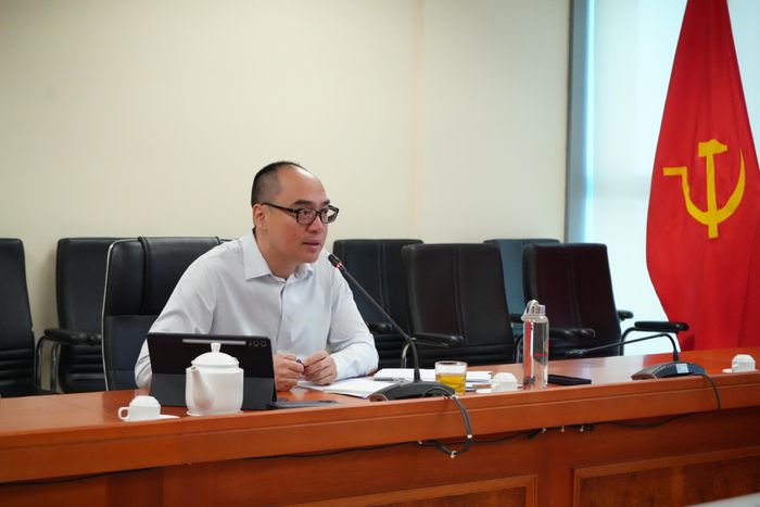 Phó Tổng Kiểm toán Nhà nước Bùi Quốc Dũng phát biểu chỉ đạo tại cuộc họp.