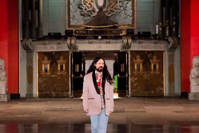 Nhà thiết kế Alessandro Michele biến Gucci thành một thế giới văn hóa