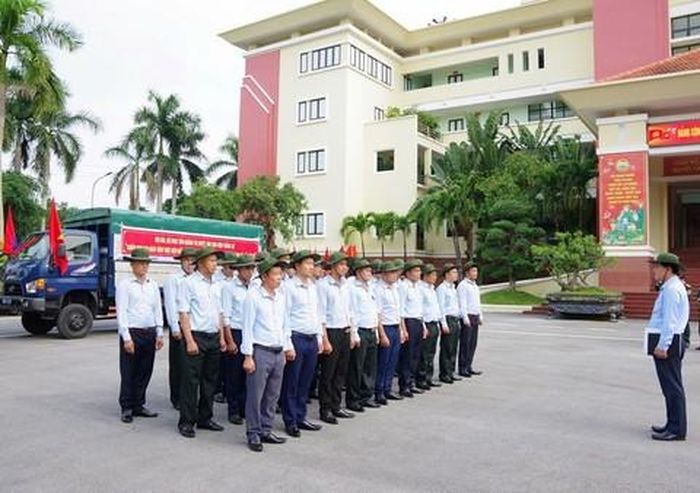 Ban Chỉ đạo giao nhiệm vụ cho 30 cán bộ, chiến sĩ tỉnh Quảng Trị trước khi lên đường làm nhiệm vụ tại nước bạn Lào