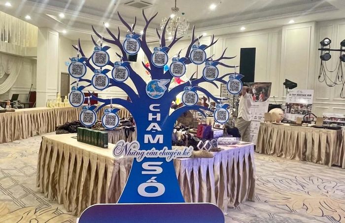 Hoạt động “Cây chạm số - Những câu chuyện kể”