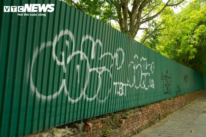 Theo Thanh tra TP Huế, trong quá trình triển khai dự án Khu nghỉ dưỡng Nama, các đơn vị liên quan tuân thủ các quy định về bảo tồn di sản văn hóa cũng như quy hoạch, kiến trúc đặc thù của cố đô Huế. Tuy nhiên, dự án được triển khai tại khu vực vùng lõi di sản quốc gia đặc biệt nên phát sinh nhiều yêu cầu, rào cản liên quan đến pháp luật về đất đai, đầu tư và các quy định của Luật Di sản văn hóa. Do tính chất đặc thù của khu vực thực hiện dự án, việc triển khai cần được đánh giá cẩn trọng và lấy ý kiến của các bộ, ngành liên quan, trong đó có Bộ Văn hóa, Thể thao và Du lịch và Bộ Xây dựng.