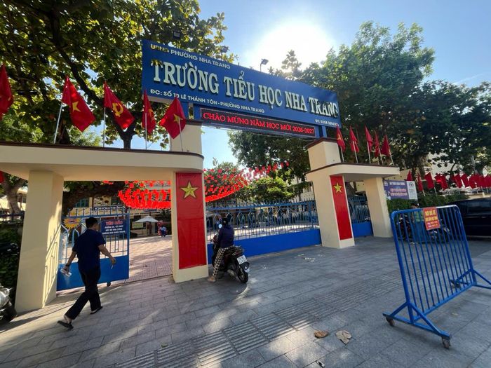 Trụ sở chính Trường Tiểu học Nha Trang.