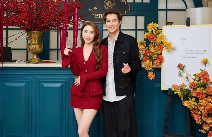 Quỳnh Nga cũng cho biết cả cô và Việt Anh đều từng trải qua đổ vỡ hôn nhân nên không quá đặt nặng hình thức. Điều họ hướng tới là một cuộc sống bình yên và đồng hành cùng nhau.