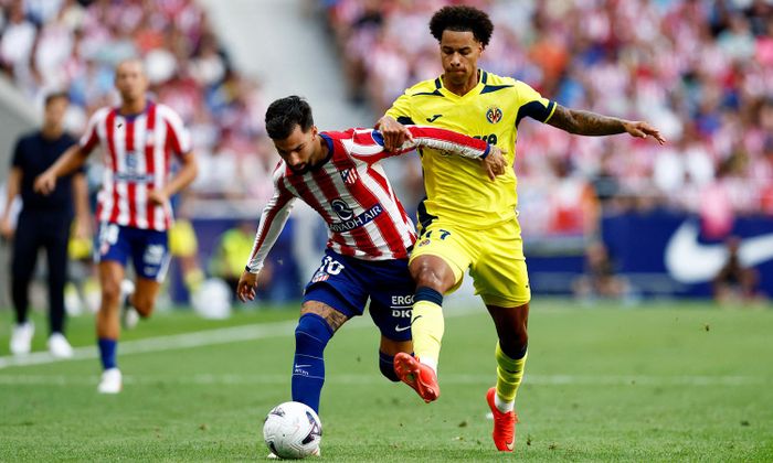 Villarreal (áo vàng) khởi đầu mùa giải không tốt. (Ảnh: Reuters)
