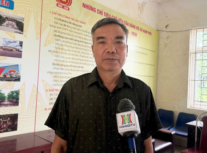 Ông Đặng Văn Tính, Bí thư Chi bộ thôn Đại Lan, xã Nam Phù. Ảnh: Thu Phương