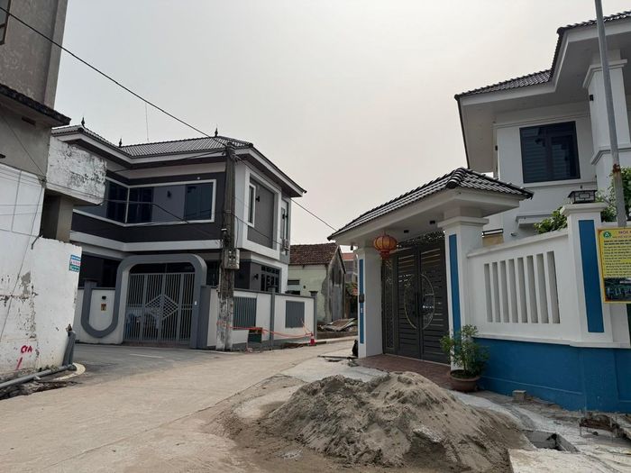Trước nhu cầu xây dựng lớn, Việt Nam buộc phải tìm công nghệ và vật liệu phát thải ít carbon hơn. Ảnh: Kiều Thoan Thu