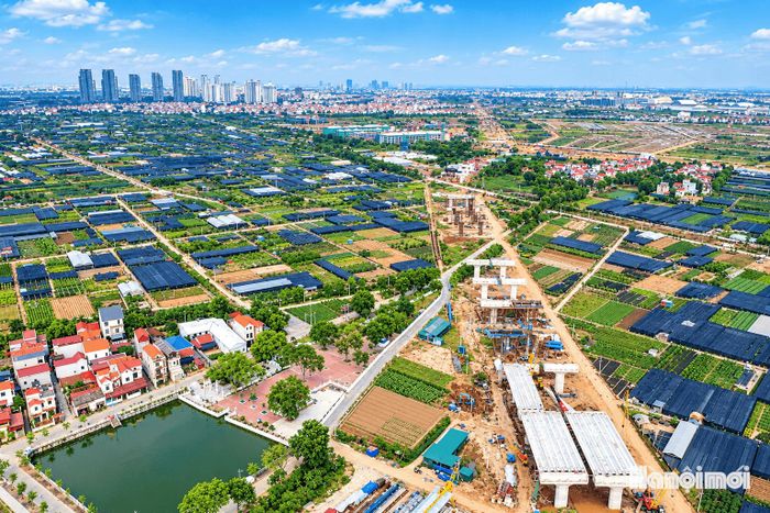 Nhiều phiến dầm cầu cạn tại địa bàn xã Bát Tràng đã được nhà thầu lắp đặt.