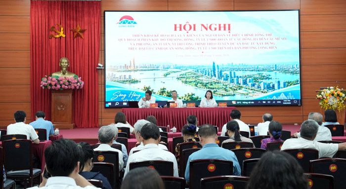 Quang cảnh hội nghị. Ảnh: Hồng Thái