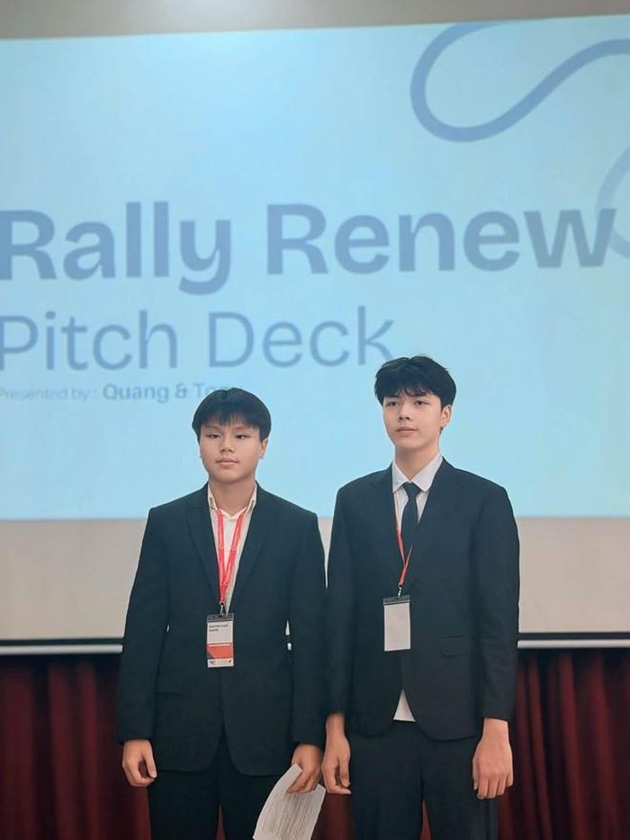 Con trai Á hậu Thụy Vân gây chú ý ở tuổi 14.