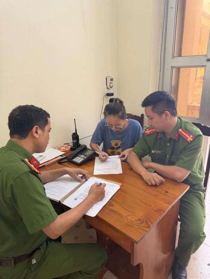 Nguyễn Chung Thủy làm việc với Cơ quan Công an. Ảnh: CACC