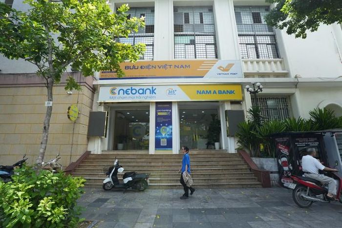 Đối với khu vực Bưu điện Hà Nội, phương án nghiên cứu hạ giải một số công trình kiến trúc chưa phù hợp; đồng thời nghiên cứu giải pháp gợi nhắc, tái hiện hình ảnh, hình thái kiến trúc đặc trưng của Chùa Báo Ân cũ tại không gian trung tâm trong khuôn viên Bưu điện.